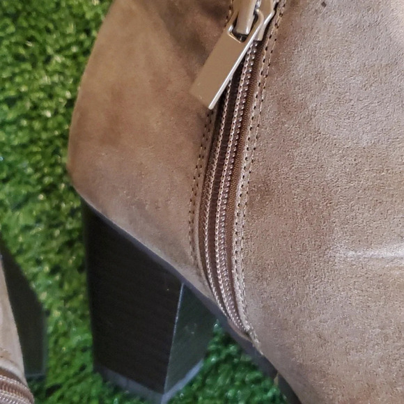 NWT Bongo Womens Zipper Up Ankle Booties with Fringe & Rivet Side Design - Picture 5 of 13